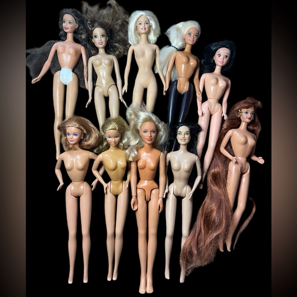 Vintage Bundle 10 Barbie dolls 1976 to 2006 (LOT 1) - Picture 2 of 12